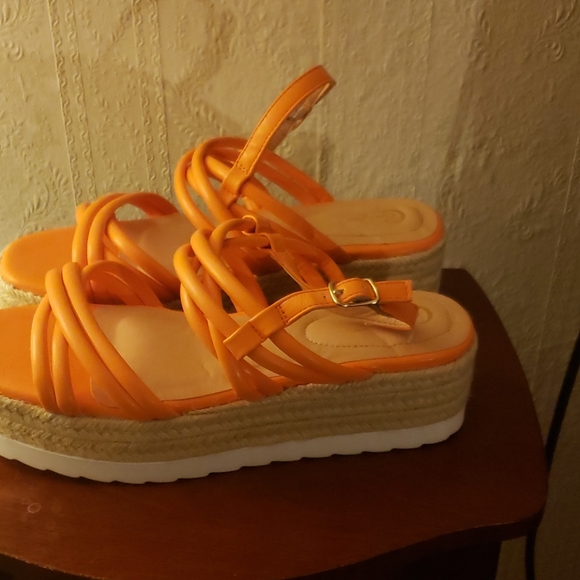 Women sandals - Picture 4 of 4